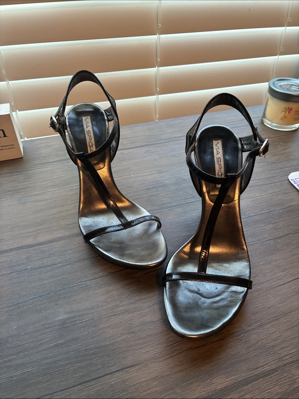 Via Spiga Black T-Strap Ankle Buckle Sandals